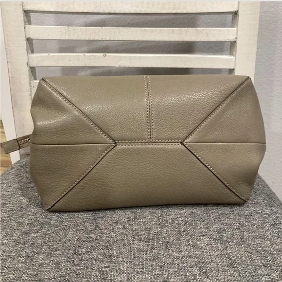 Rebecca Minkoff Moto Grey Pebble Leather Zippered Crossbody Bag - Picture 4 of 8